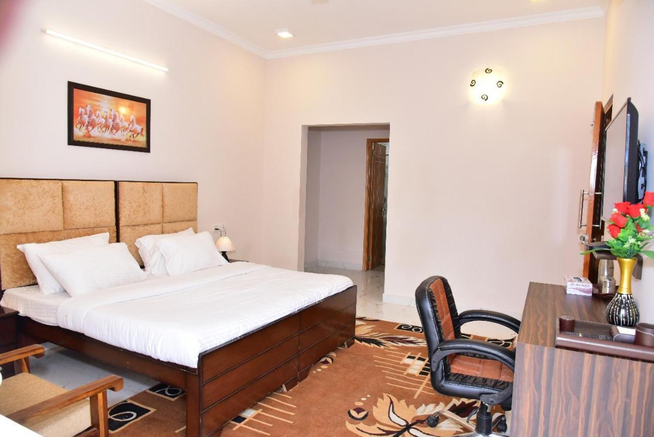 Arkaya Inn غورغاون المظهر الخارجي الصورة